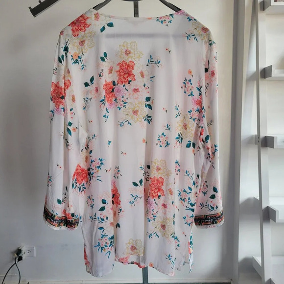 Linda Anderson Peasant Boho Floral 3/4 Sleeve Embroidered Tunic (Plus Size: XXL) - Picture 4 of 15